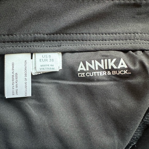 Annika by Cutter & Buck Sz 8 Black Golf Skort - Picture 2 of 5